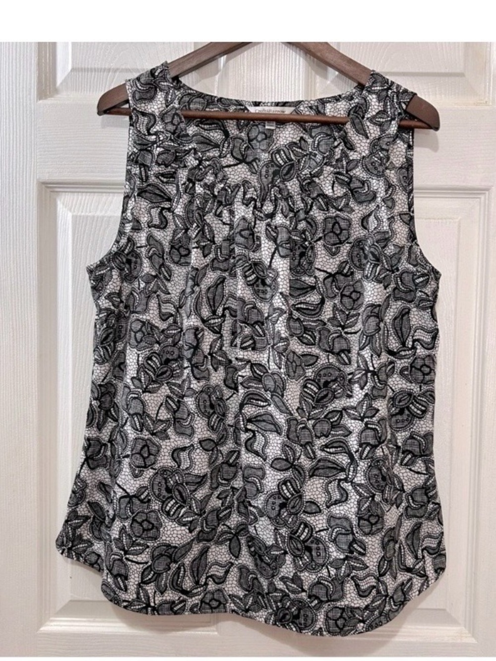 Croft & Barrow Women's Shirt Blouse Sleeveless Black & White Floral Size XL